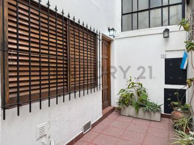 Defensa 900, San Telmo, Capital Federal 1065, Argentina