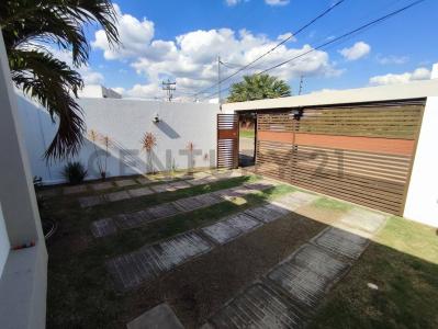 Urbanización Almería La Chonta, Norte, Km 8 (a 1 Km de la Av. Banzer) 25, Norte, Santa Cruz 0000, Bolivia