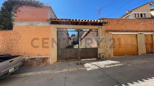 Pasaje Francisco Argandoña, a media cuadra de la facultad de pedagogía 2, Sucre, Chuquisaca 000, Bolivien