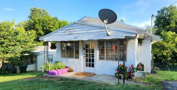 159 Millard Street , Bristol, וירג'יניה 24201, ארצות הברית של אמריקה 