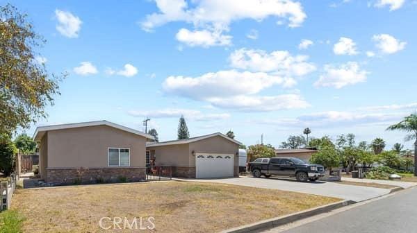 1724 S Vecino Avenue, Glendora, Californie 91740, États-Unis