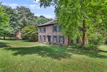 951 Ridgewood Dr, Clarksville, Tennessee 37043