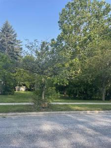 Price, Auburn, Michigan 48611, USA