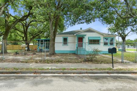 835 Woodward Avenue, Gulfport, מיסיסיפי 39501, ארצות הברית של אמריקה