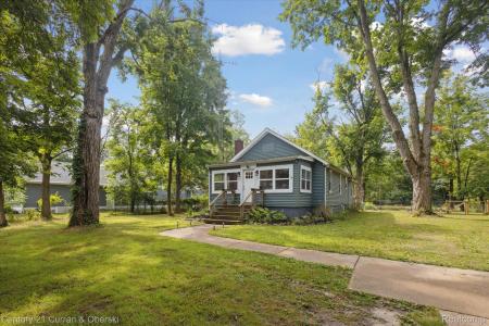 7840 Forest Beach Road, Watervliet, Michigan 49098
