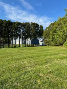 212 Church, Newington, Коннектикут 06111, Соединенные Штаты