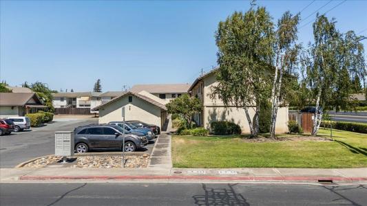 15 Willowood Drive, Oakdale, California 95361, Estados Unidos