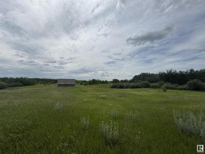 RR120 TWP534, Rural Two Hills County, Alberta T0B 4K0, Canada