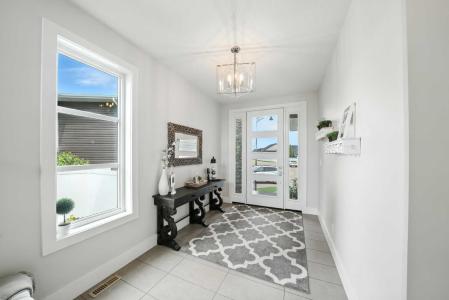 81 LARRATT CLOSE, Red Deer, Alberta T4R 0S6, Kanada