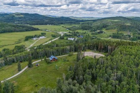 242118 HIGHWAY 762, Rural Foothills County, Alberta T0L 1K0, Canada