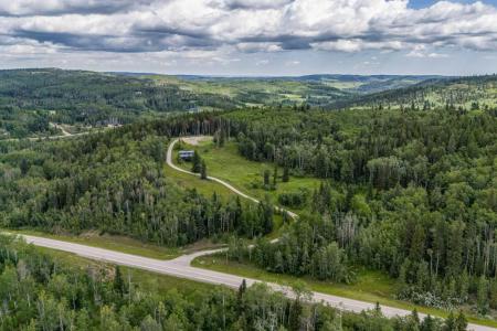 242118 HIGHWAY 762, Rural Foothills County, Alberta T0L 1K0, Canada