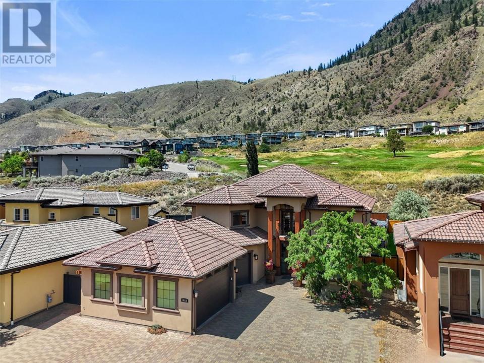 3013 VISAO COURT, Kamloops, Colúmbia Britânica V2H 0C6, CANADÁ