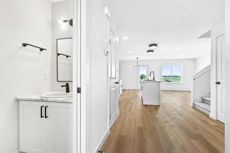 56 KOOTENAY WAY, Steinbach, Manitoba R5G 2Y1, Canadá