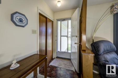 16523 79A AVENUE NW, Edmonton, ألبرتا T5R 3J2, كندا 