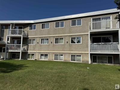 8930 149 STREET NW, Edmonton, Alberta T5R 1B8, Canada