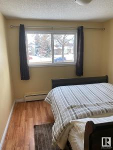 8930 149 STREET NW, Edmonton, Alberta T5R 1B8, Canada