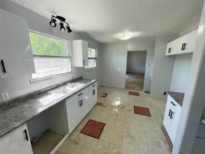 212 DUNCAN STREET, Glenboro, Manitoba R0K 0X0, Canada