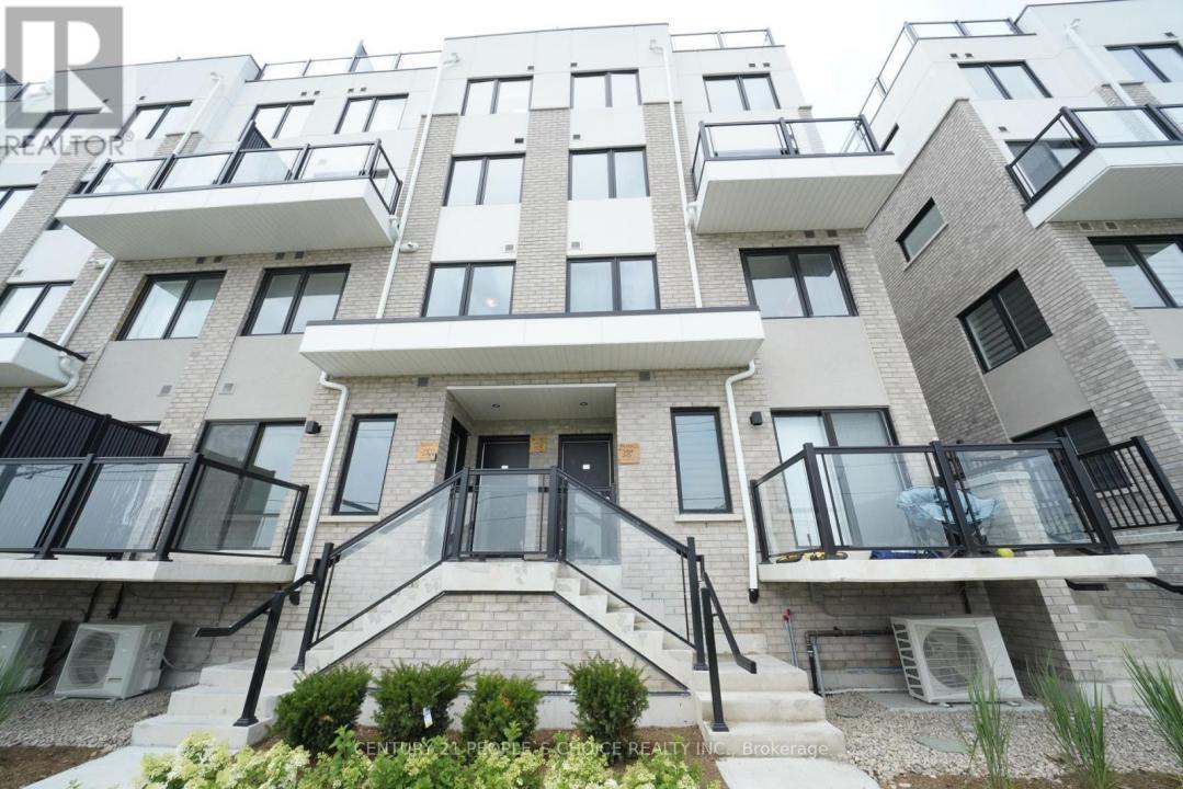 1695 DERSAN STREET, Pickering (duffin Heights), 安大略省 L1X 0S9, 加拿大