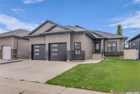 743 KLOPPENBURG COURT, Saskatoon, Saskatchewan S7W 0P2, CANADÁ
