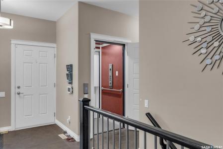 743 KLOPPENBURG COURT, Saskatoon, Saskatchewan S7W 0P2, CANADÁ