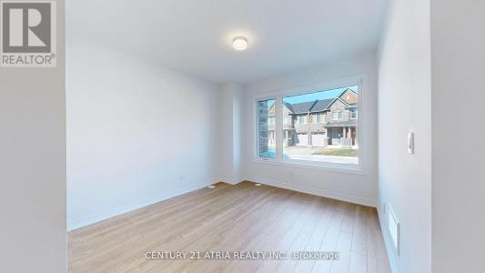 150 LAGEER DRIVE, Whitchurch-stouffville (stouffville), אונטריו L4A 5G2, קנדה