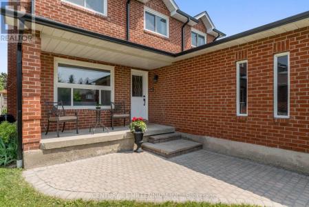 17 WHITEHAVEN DRIVE, Brampton (heart Lake West), Ontario L6Z 2R5, Canada