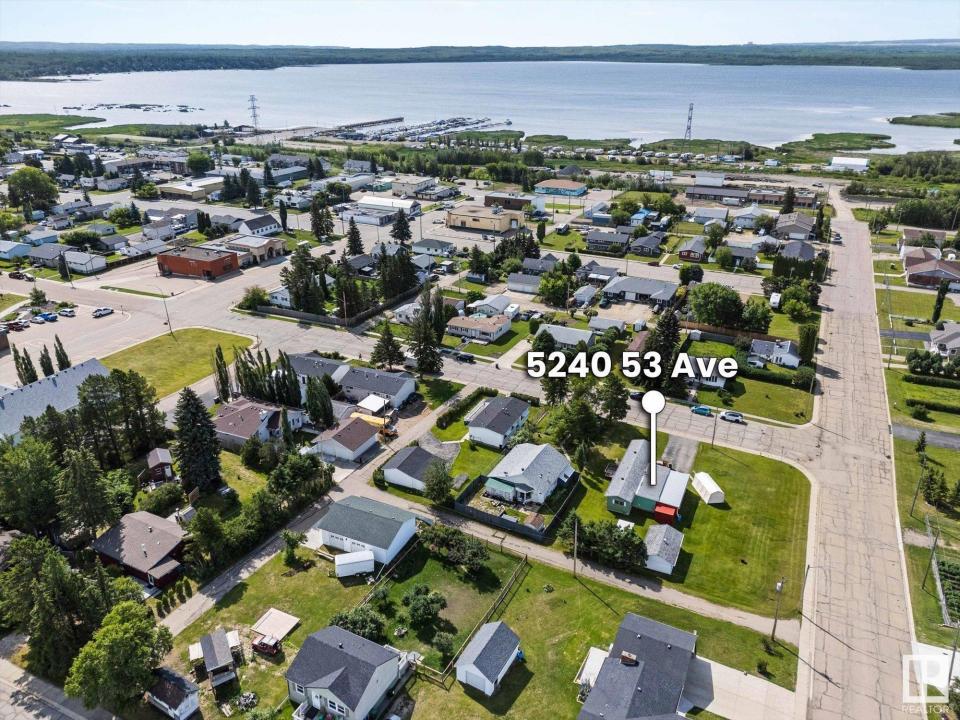 5240 53 AVENUE, Wabamun, Alberta T0E 2K0, CANADÁ