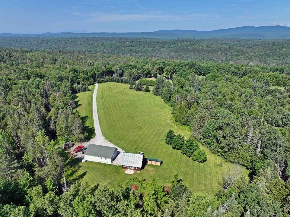 241 South Albany Road, Albany, Vermont 05820