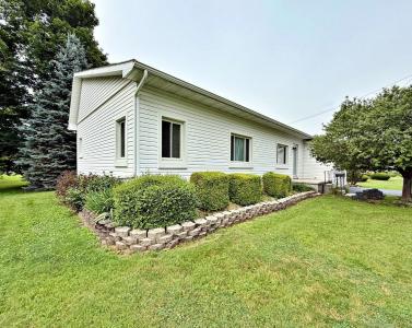 41 W New Haven Street, Bloomville, Ohio 44818