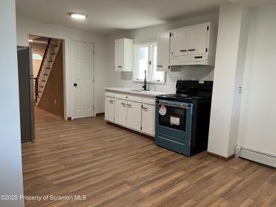 151 Wyoming Street, Carbondale, Pensylwania 18407, USA