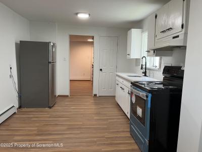 151 Wyoming Street, Carbondale, Pensylwania 18407, USA