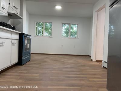 151 Wyoming Street, Carbondale, Pensylwania 18407, USA