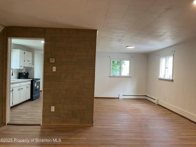 151 Wyoming Street, Carbondale, Pensylwania 18407, USA