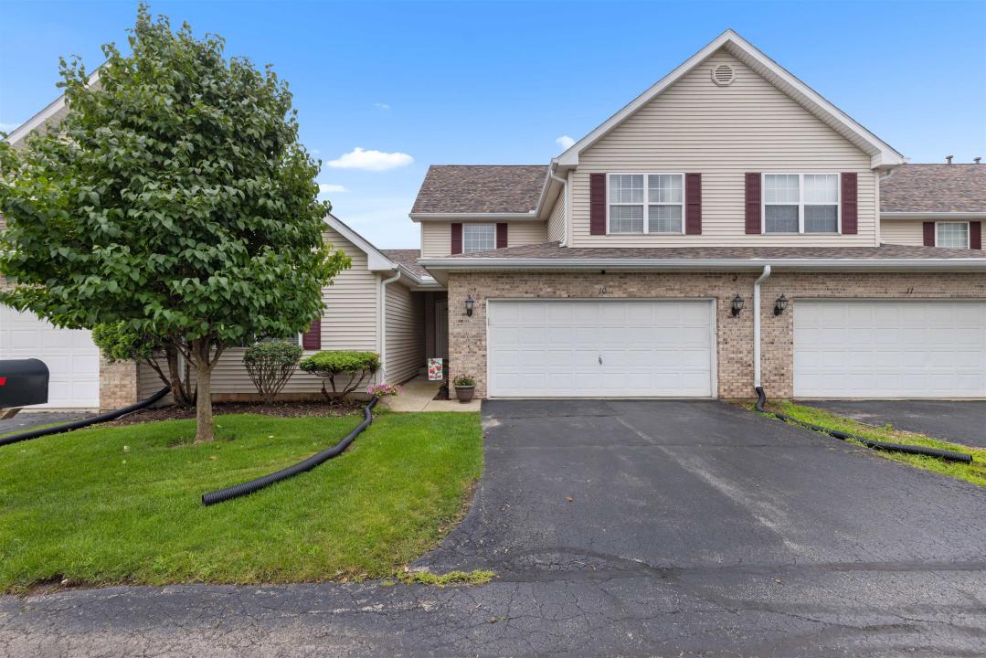 12050 Baneberry Unit 10 Drive, Roscoe, Illinois 61073, Estados Unidos