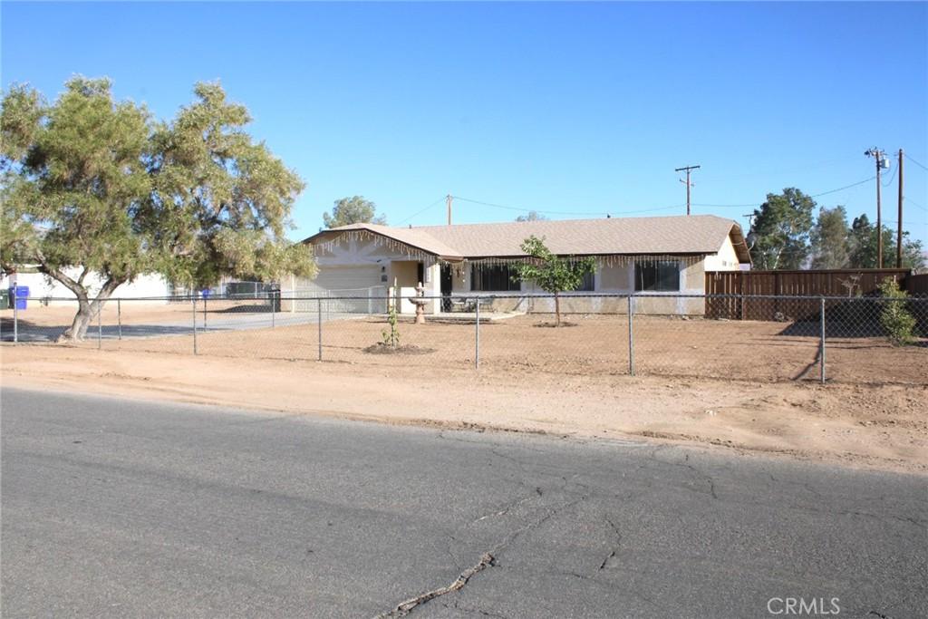 22465 Standing Rock Avenue, Apple Valley, Kalifornien 92307, USA
