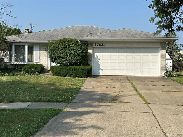 37631 Douglas Court, Sterling Heights, Michigan 48310, Estados Unidos