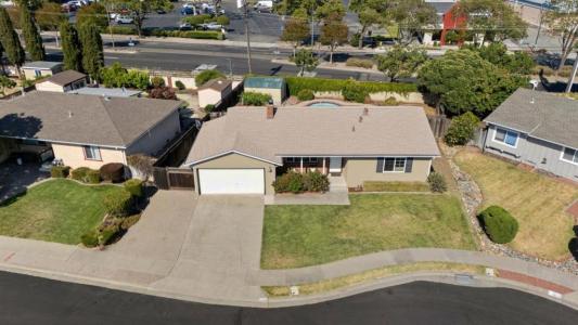 7527 Sutton Lane, Dublin, Califórnia 94568, Estados Unidos
