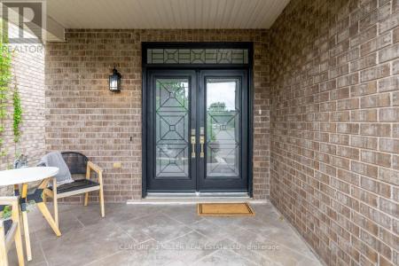411 MCJANNETT AVENUE, Milton (ha Harrison), Ontario L9T 7T8, Canadá