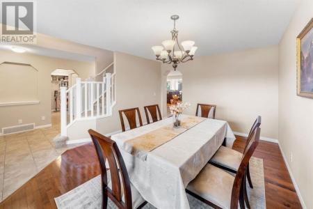 27 SAGE VALLEY COURT NORTHWEST, Calgary, Alberta T3R 0E8, Canada