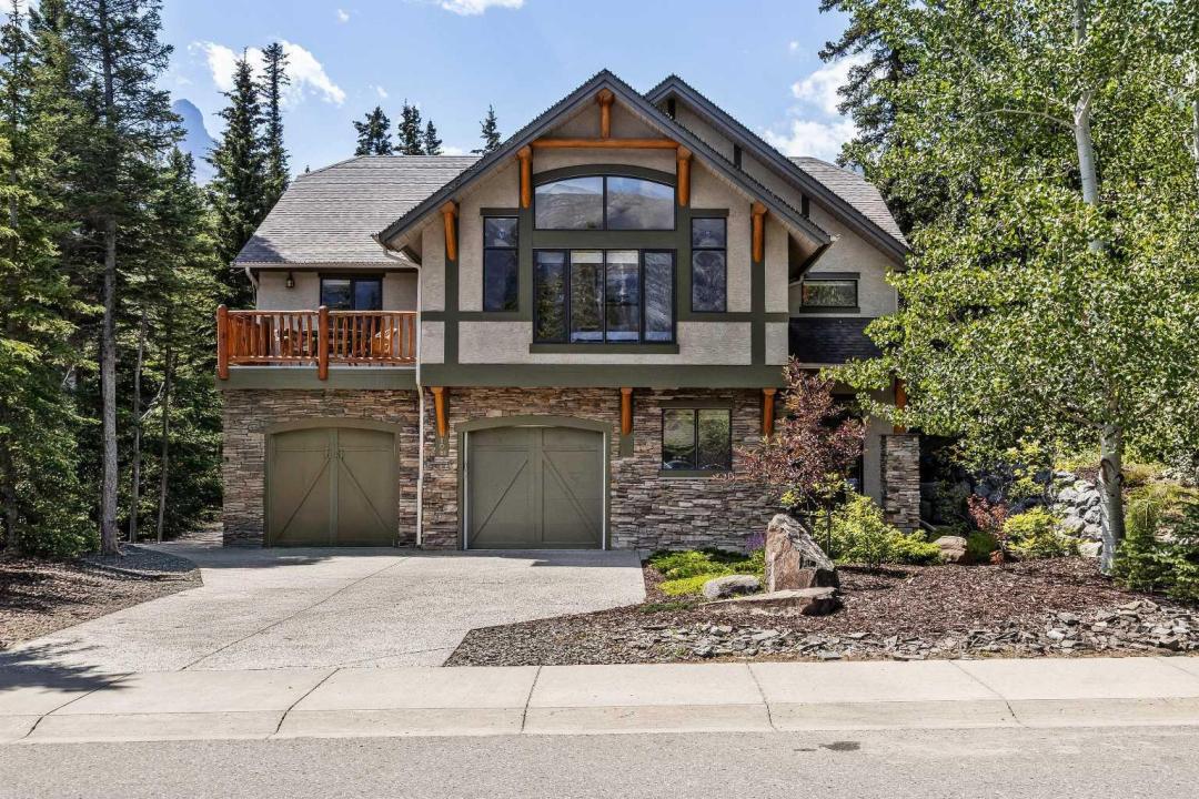 108 CASALE PLACE, Canmore, Alberta T1W 3G2, Canada