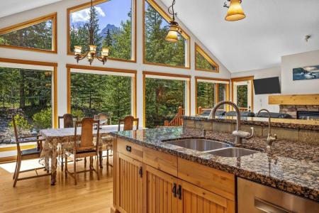 108 CASALE PLACE, Canmore, Alberta T1W 3G2, Canada