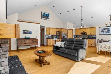 108 CASALE PLACE, Canmore, Alberta T1W 3G2, Canada