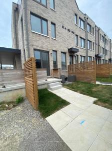55 HOOYO TERRACE, Toronto, Ontario M6A 0G1, Canada