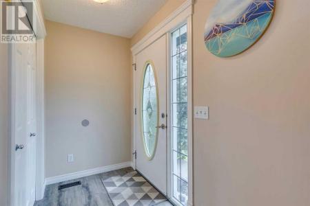88 CRYSTAL SHORES CRESCENT, Okotoks, 阿爾伯塔 T1S 2B5, 加拿大