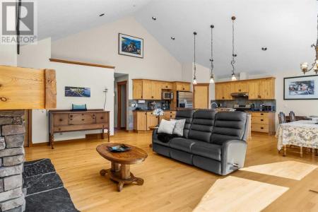 108 CASALE PLACE, Canmore, Alberta T1W 3G2, Canada
