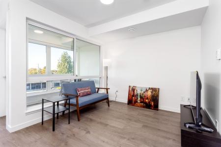 2551 KINGSWAY, Vancouver, British Columbia V5R 5H3, Canada