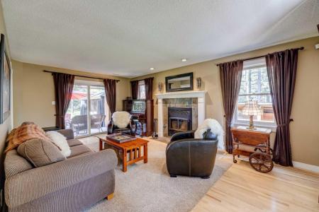 35 ELK VALLEY COURT, Bragg Creek, Alberta T0L 0K0, Canadá