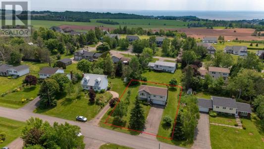 10 ST CATHERINES AVENUE, Stratford, Prinz-Edward-Insel C1B 1A5, Kanada