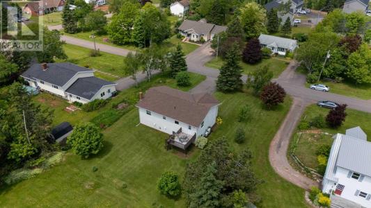 10 ST CATHERINES AVENUE, Stratford, Prinz-Edward-Insel C1B 1A5, Kanada