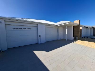 12B Hopetoun Drive, Eglinton, WA 6034, Australia
